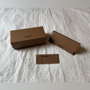 NEW Burberry sunglasses case and box